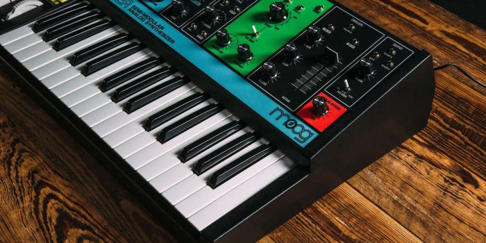 1500x1000 Grandmother | Moog