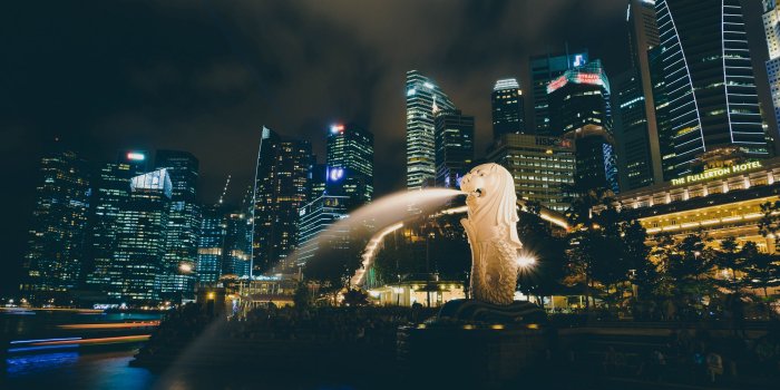 3840x2160 Download wallpaper 3840x2160 singapore, fountain, skyscrapers 4k uhd