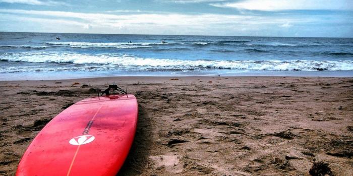 1600x1200 76+] Surfboard Wallpapers on WallpaperSafari