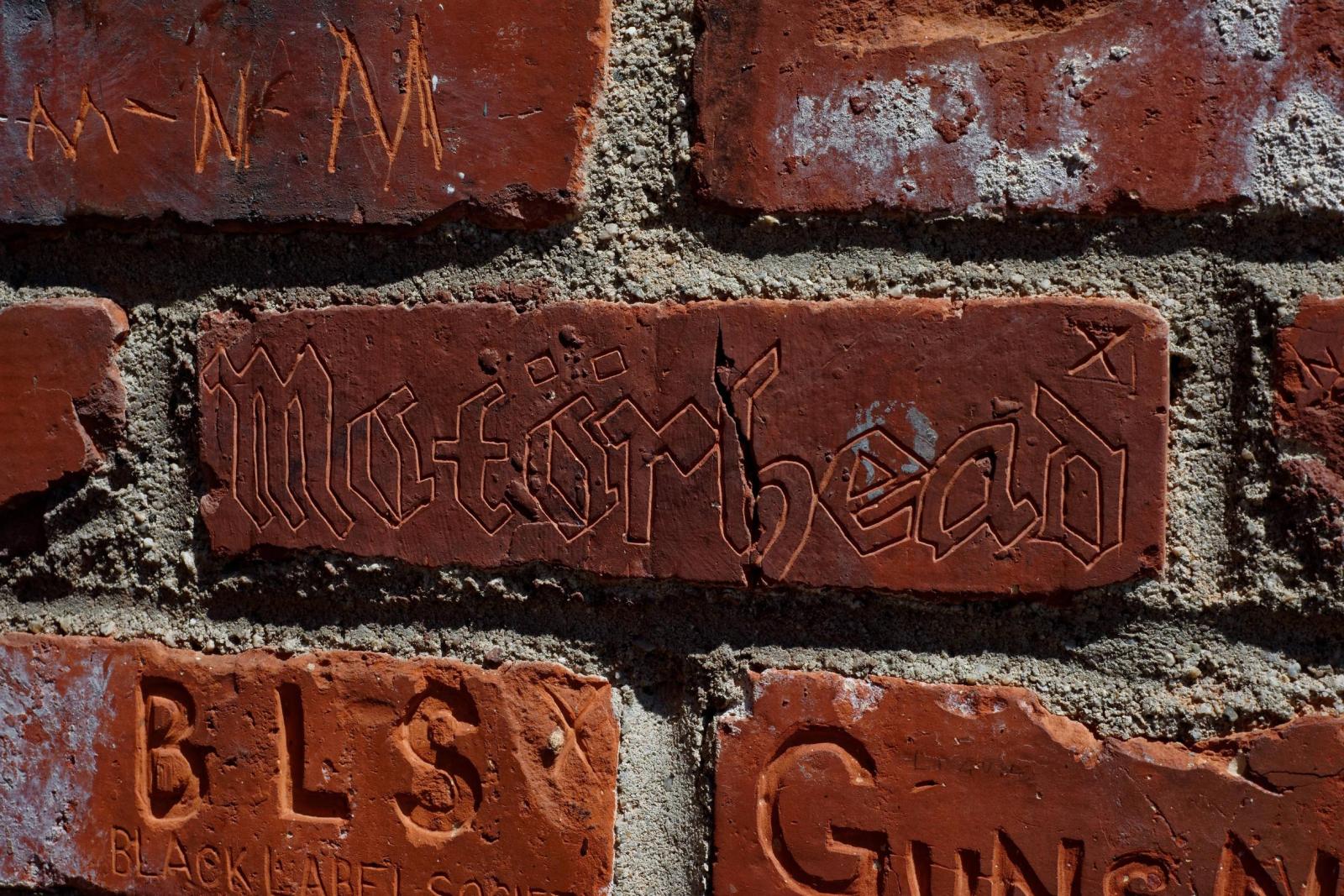 2448x1634 Motorhead Brick Wallpaper idea. - Imgur