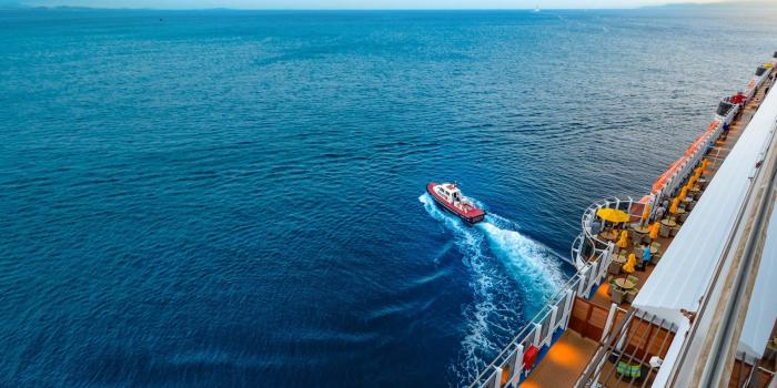 1920x1288 Shipping Wallpaper from All Over the World