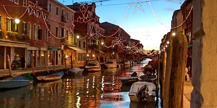 2560x1920 74+] Christmas Vacation Wallpaper on WallpaperSafari