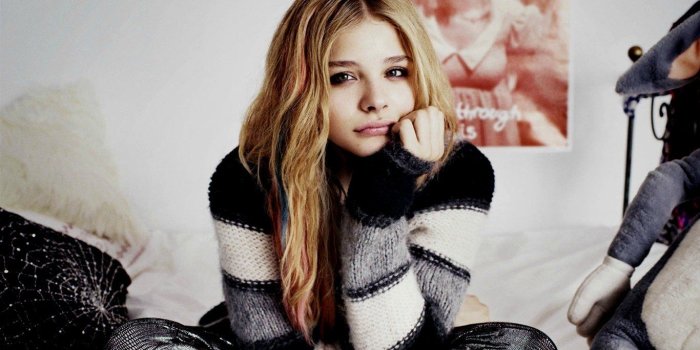 1366x768 543 Chloë Grace Moretz HD Wallpapers | Background Images - Wallpaper