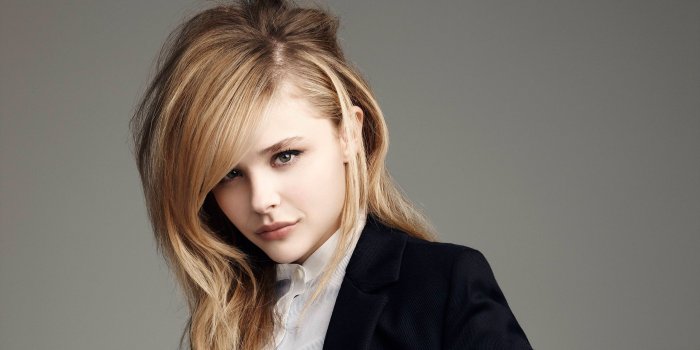 2560x1440 Chloe Grace Moretz Background Wallpaper 66655 2560x1440px
