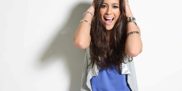 2048x1366 Chloe Bennet HD Wallpapers | 7wallpapers.net