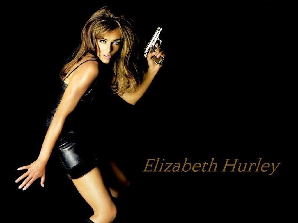 1024x768 GT Wallpaper - Fond d'ecran Elizabeth Hurley