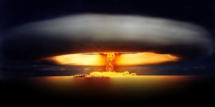1024x768 Atom bomb wallpaper - SF Wallpaper