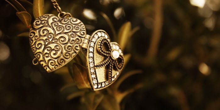 1920x1200 Best 45+ Locket Wallpaper on HipWallpaper | Locket Wallpaper, Clock