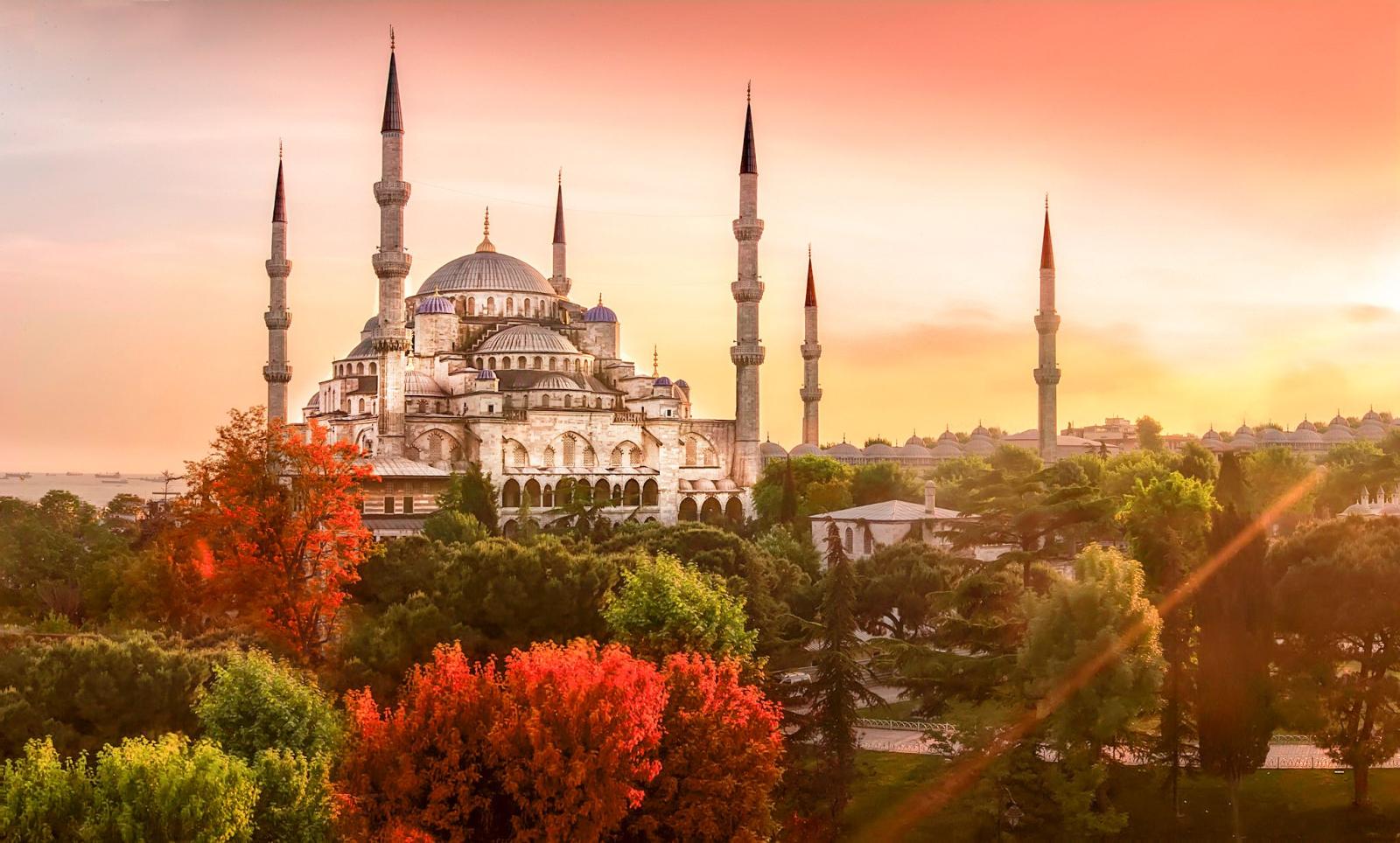 2048x1235 Istanbul, Turkey Wallpapers in 4K - All HD Wallpapers