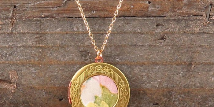1000x1023 Watercolor Print Locket Necklace, Vintage Wallpaper, 1970s Floral Print,  Photo Locket, Personalized Jewelry, Flower Locket