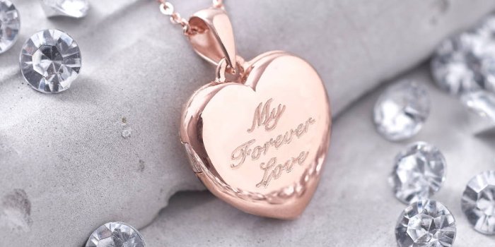 900x900 Personalised Genuine Diamond 18ct Rose Gold Locket - Diamond Locket