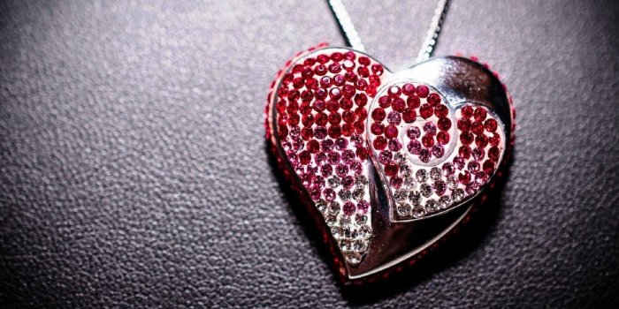 1920x1200 Locket Wallpapers