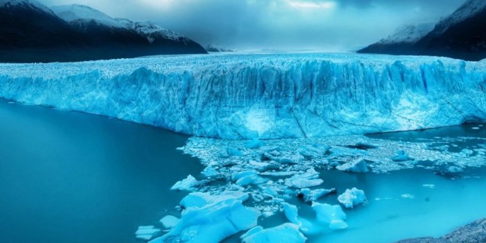 1440x900 Gorgeous Azure Glacier Wallpapers Desktop Background