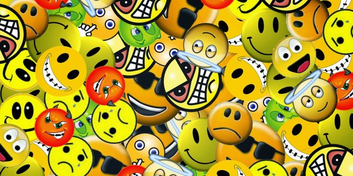 1600x1000 smiley face background hd wallpaper for mobile Facebook free download