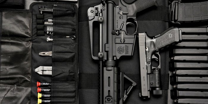 2560x1600 weapons, glock, Magpul, AR-15, assault rifle, bees, Smith and Wesson