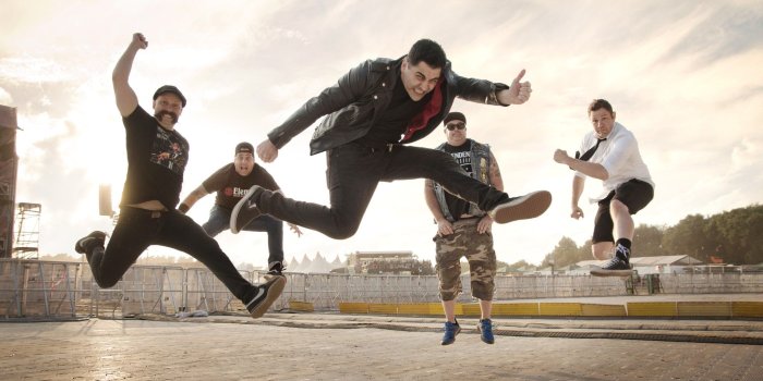 2048x1152 Zebrahead, We Are the Union | The Loving Touch | Live/Concert
