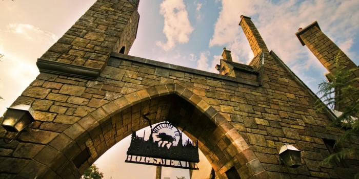 1440x900 Welcome to Hogsmeade, The Wizarding World of Harry Potter widescreen