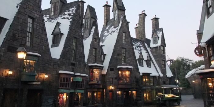 1600x1200 Hogsmeade | BUZZERG