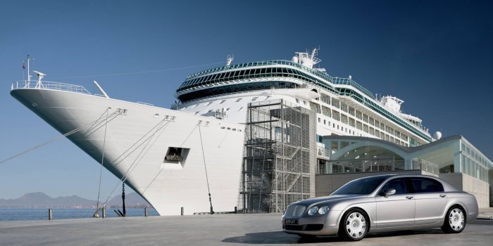 2560x1600 Rich Wallpapers