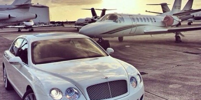 1252x1252 Rich Lifestyle Wallpapers