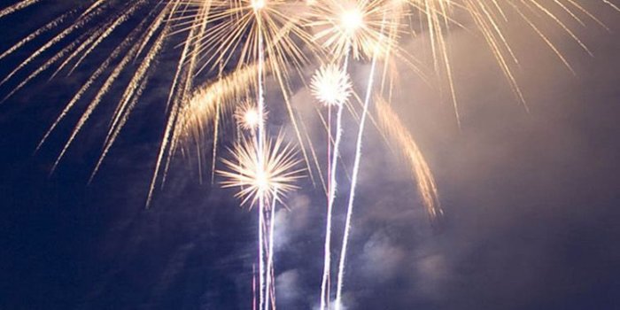 750x1334 Very nice Fireworks iPhone 6 Wallpaper | wallpapers in 2019 | Happy