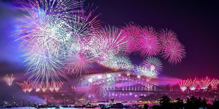 2880x1800 Rainbow Firework Wallpapers High Quality Resolution | Amazing