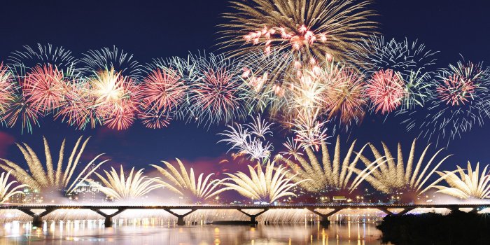 2048x1365 Fireworks Wallpaper Beautiful Happy Merry Chri 8956 Wallpaper Cool
