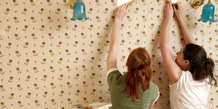 1920x1077 Wallpaper removal hacks that make a tough job easier – SheKnows