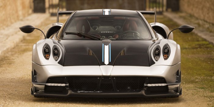 1920x1200 High Quality Pagani Huayra BC Wallpaper