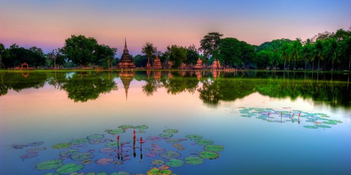 1600x900 Sukhothai Historical Park Thailand Wallpapers in jpg format for free