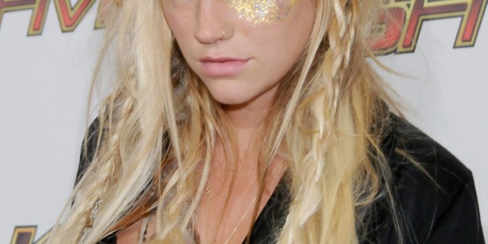 2529x3600 KeSha Wallpapers High Quality | Download Free
