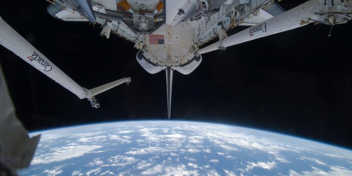 1332x850 Wallpaper space, Earth, Shuttle, manipulator images for desktop
