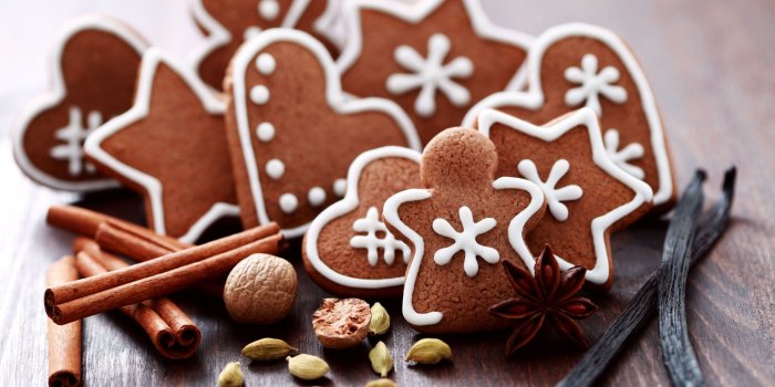 2560x1600 Gingerbread Figures ❤ 4K HD Desktop Wallpaper for • Tablet