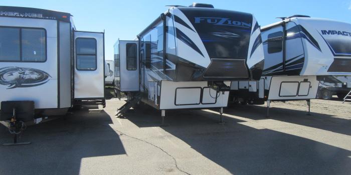 1600x1200 2019 Keystone Fuzion 419 - Madelia - 400656 - Noble RV