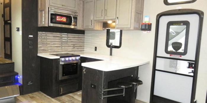 1024x768 2019 Keystone Fuzion 369 Fifth Wheel Coldwater, MI Haylett Auto and