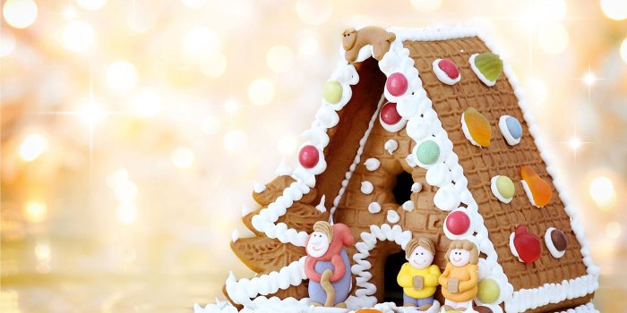 1400x1050 Christmas gingerbread house 49350 - Still Life photo - Still Life