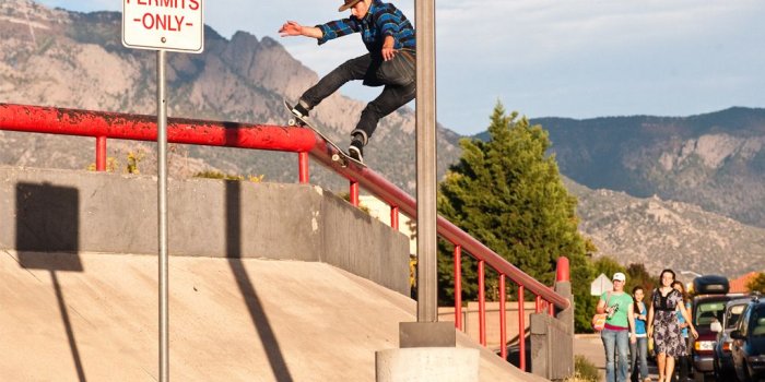 1024x768 Thrasher Magazine - April 2010 Wallpapers