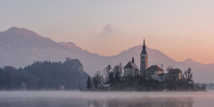 3440x1440 Floating City 21:9 Wallpaper | Ultrawide Monitor 21:9 Wallpapers