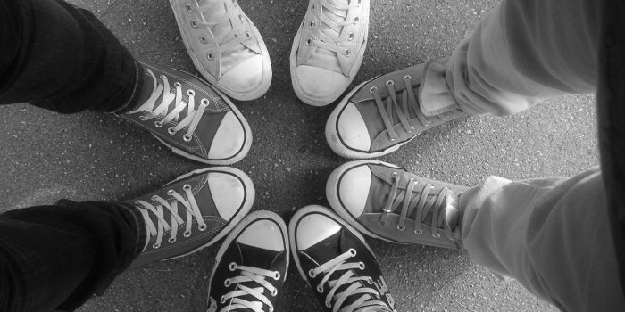 2048x1536 Converse girls from Bosnia**are magical - Converse Wallpaper