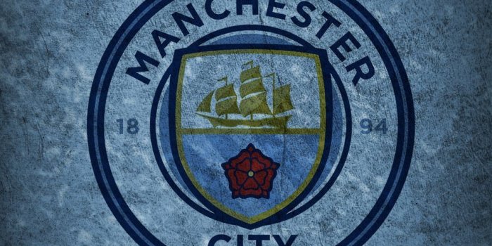 900x1200 Manchester City 2018 Wallpapers