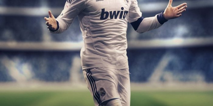1080x1920 Download wallpaper: Cristiano Ronaldo for Real Madrid 1080x1920