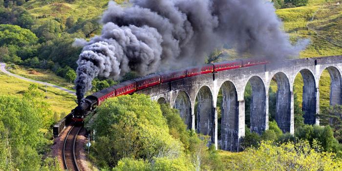 2048x1536 70+ Hogwarts Express Wallpapers on WallpaperPlay