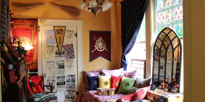 1920x1080 This couple created their own 'Harry Potter' reading room, and it's