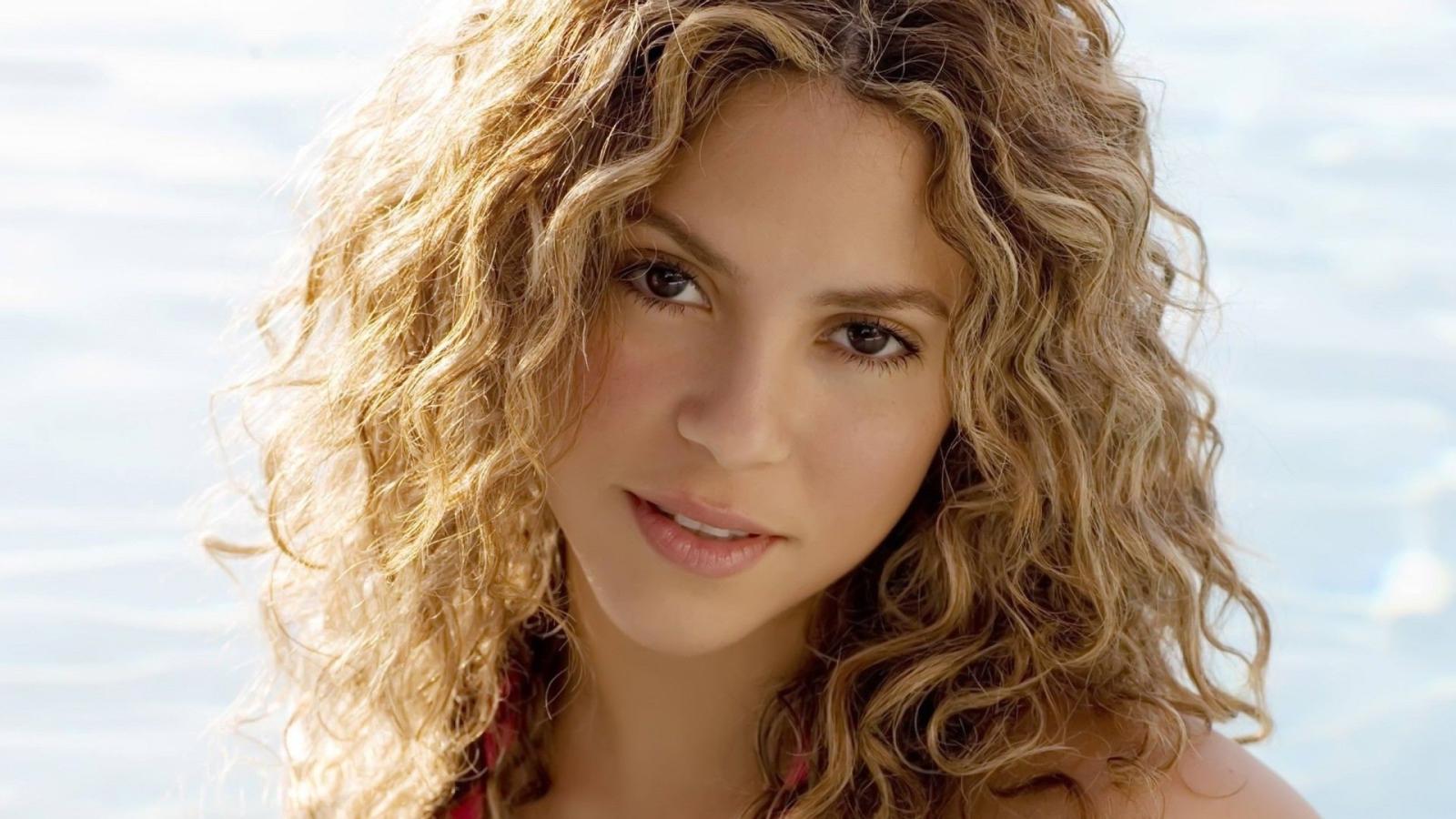 1920x1080 Shakira Wallpapers High Quality | Download Free