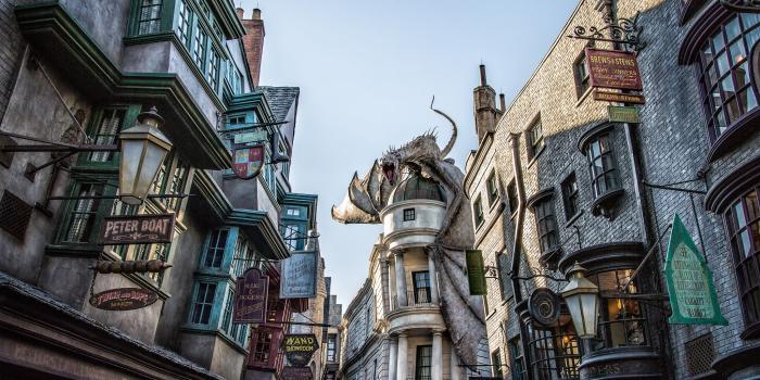 2048x1365 Wallpaper : world, Canon, eos, Orlando, alley, dragon, Harry, potter