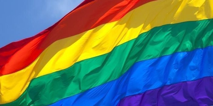 750x1334 Aesthetic Black Rainbow Wallpaper - Ala Model Kini