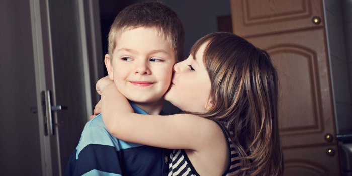 2560x1713 Baby Couple Wallpaper High Resolution | Cute Wallpapers | Romantic