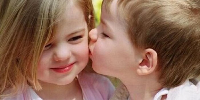 1280x865 Sweet Cheek Kiss Of Kids - Love Cute Baby Couple, Hd Wallpapers