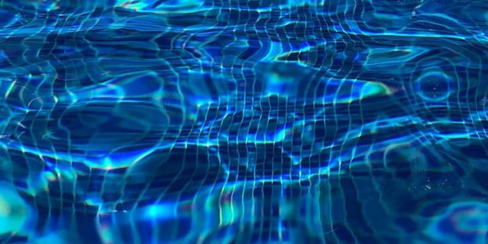 736x1308 12 Blue Wallpapers for your Blue iPhone XR | Preppy Wallpapers