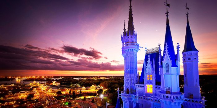 2560x1600 Merry Christmas from Magic Kingdom Park | Disney Parks Blog